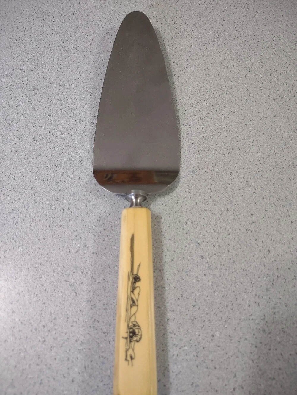 Walrus Bone Handle Server